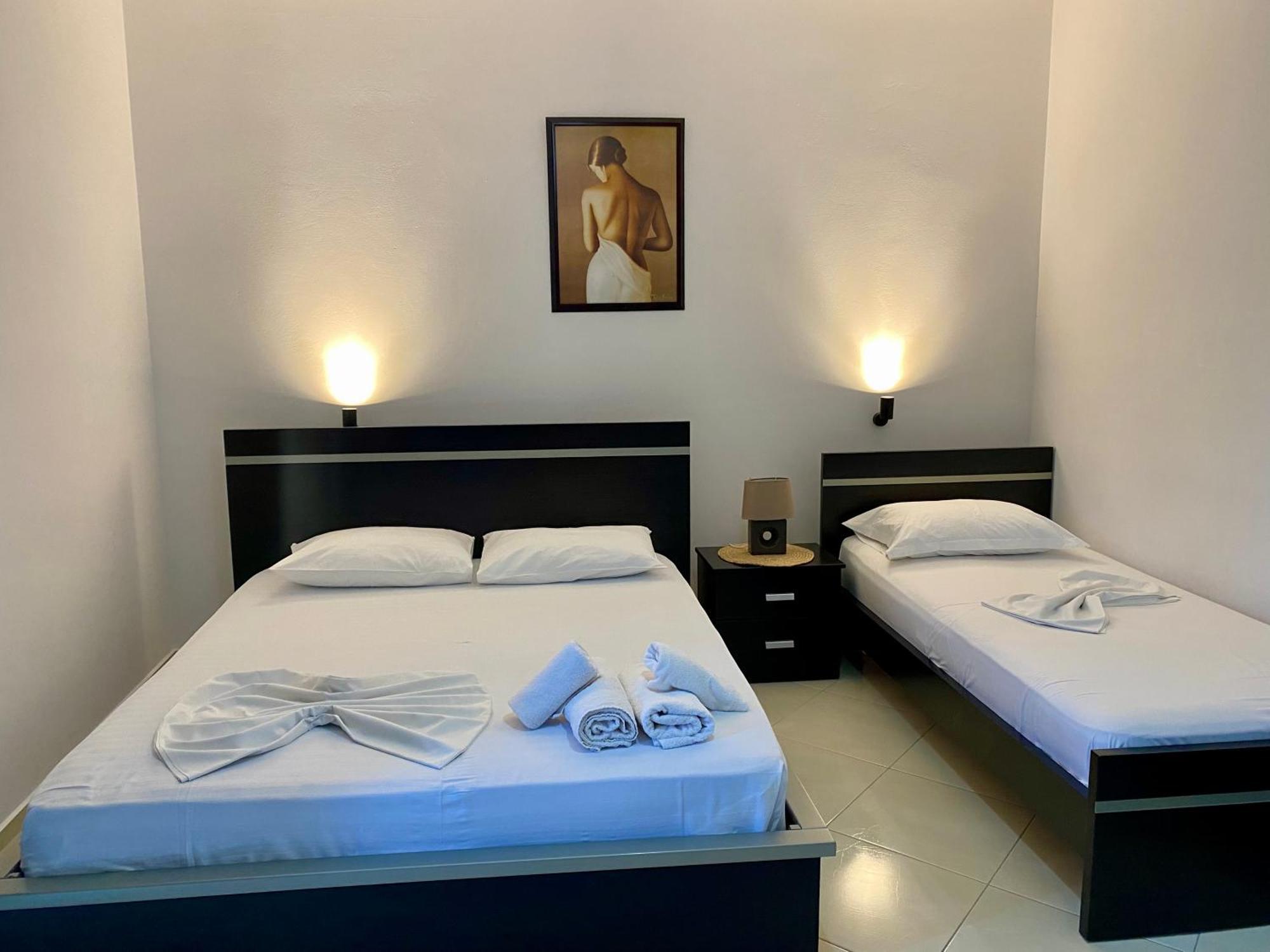 Hotel Metali Sarande Bagian luar foto