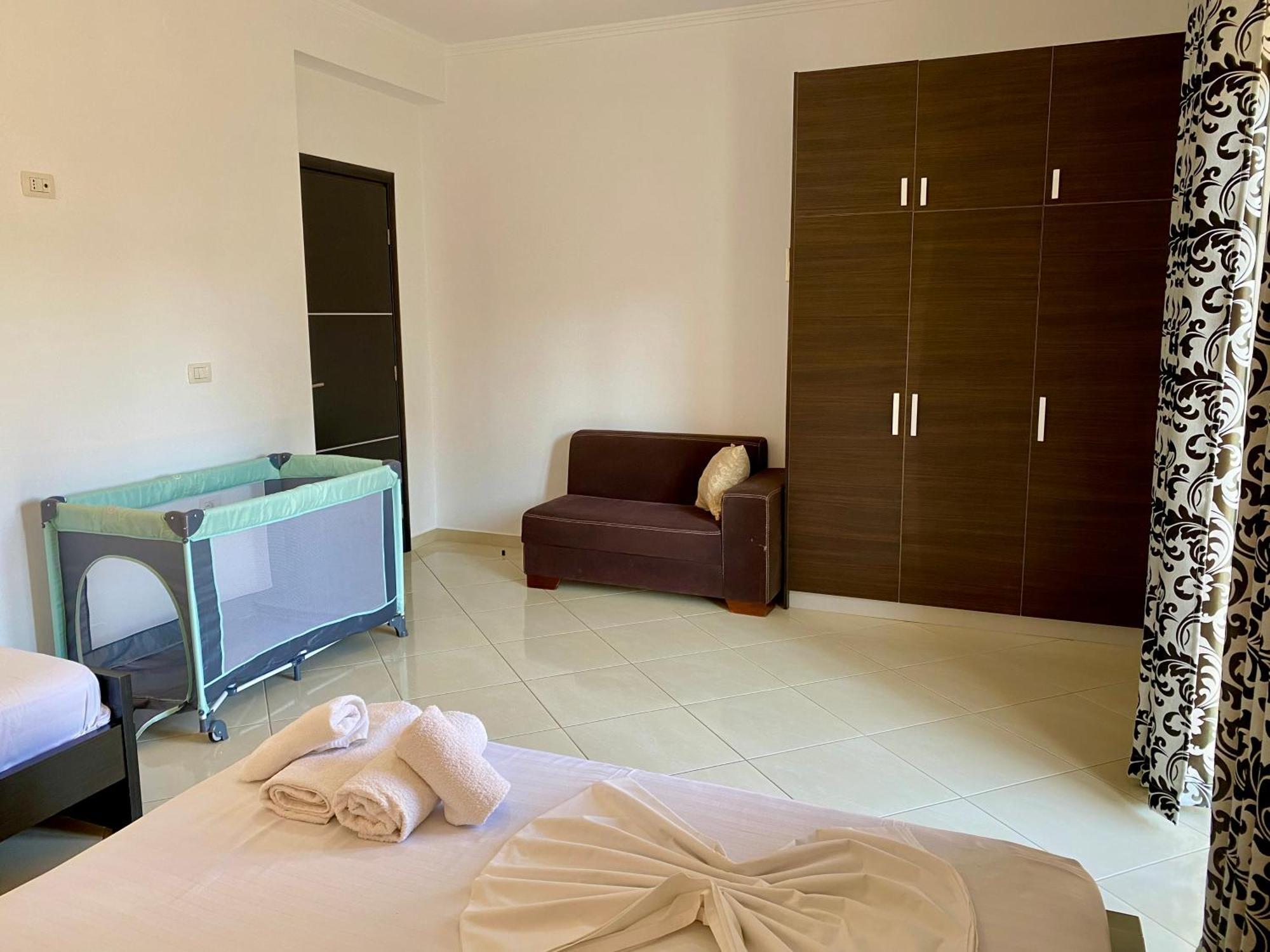 Hotel Metali Sarande Bagian luar foto