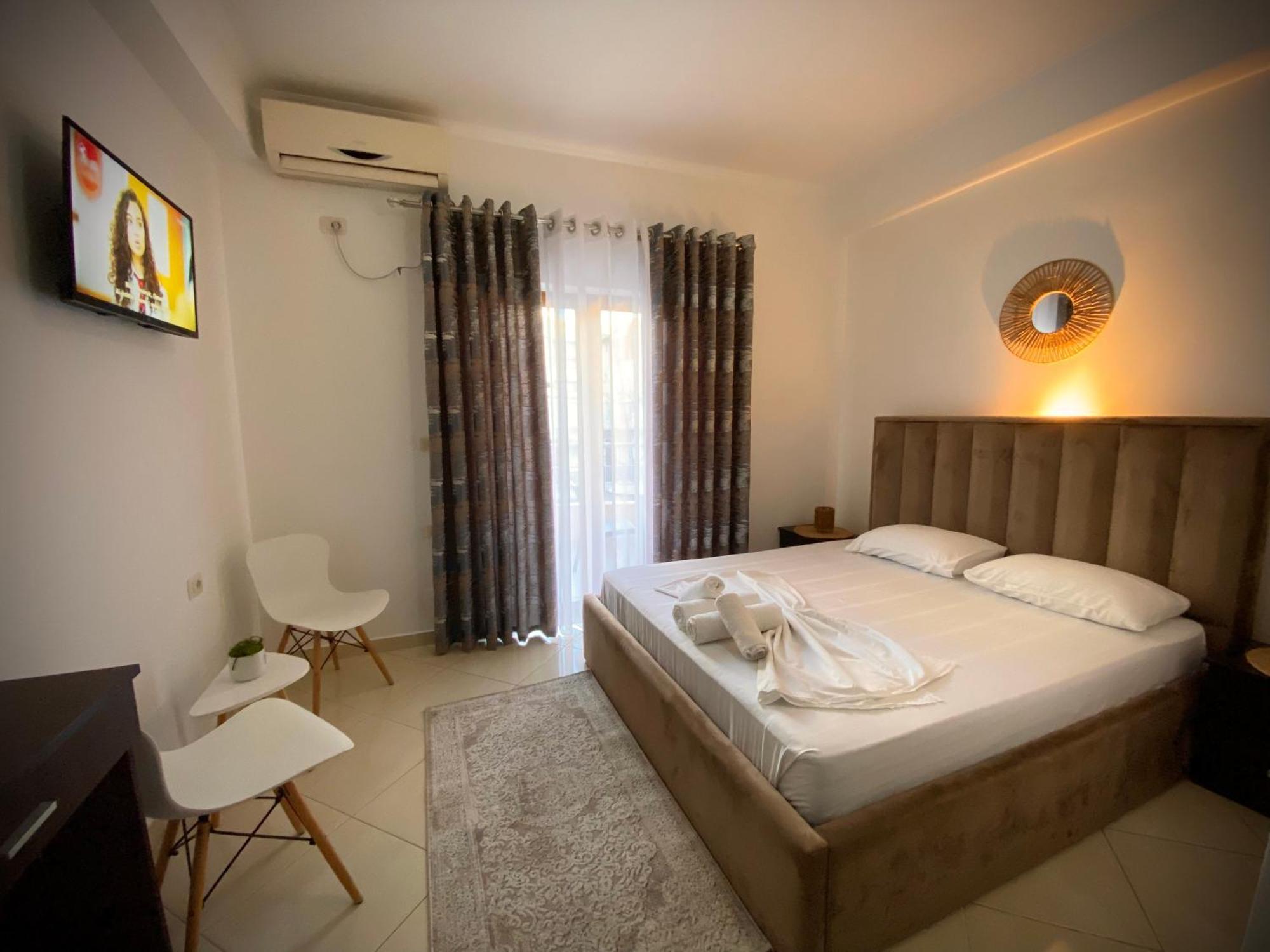 Hotel Metali Sarande Bagian luar foto
