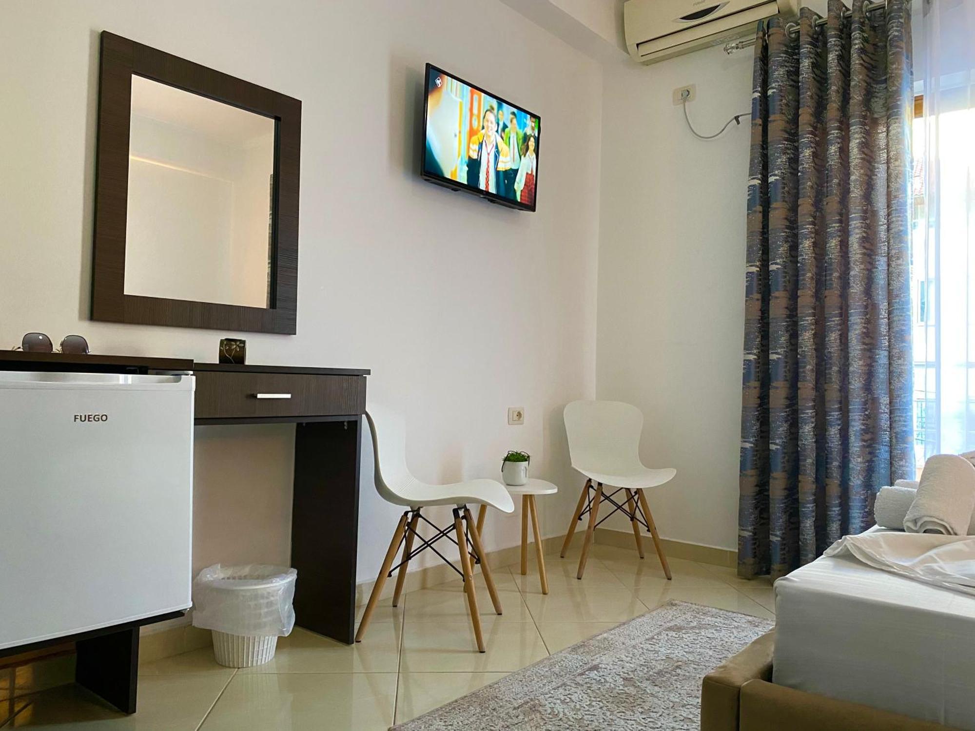 Hotel Metali Sarande Bagian luar foto
