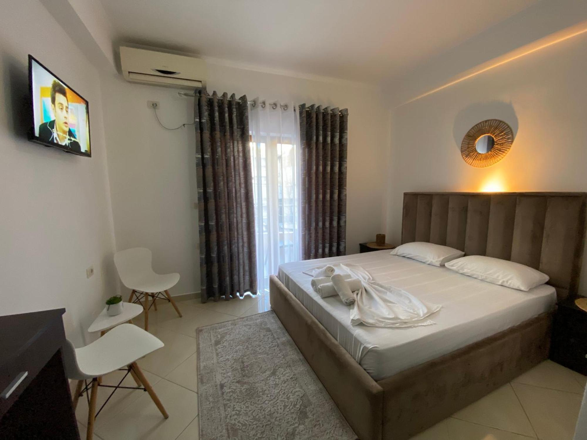Hotel Metali Sarande Bagian luar foto